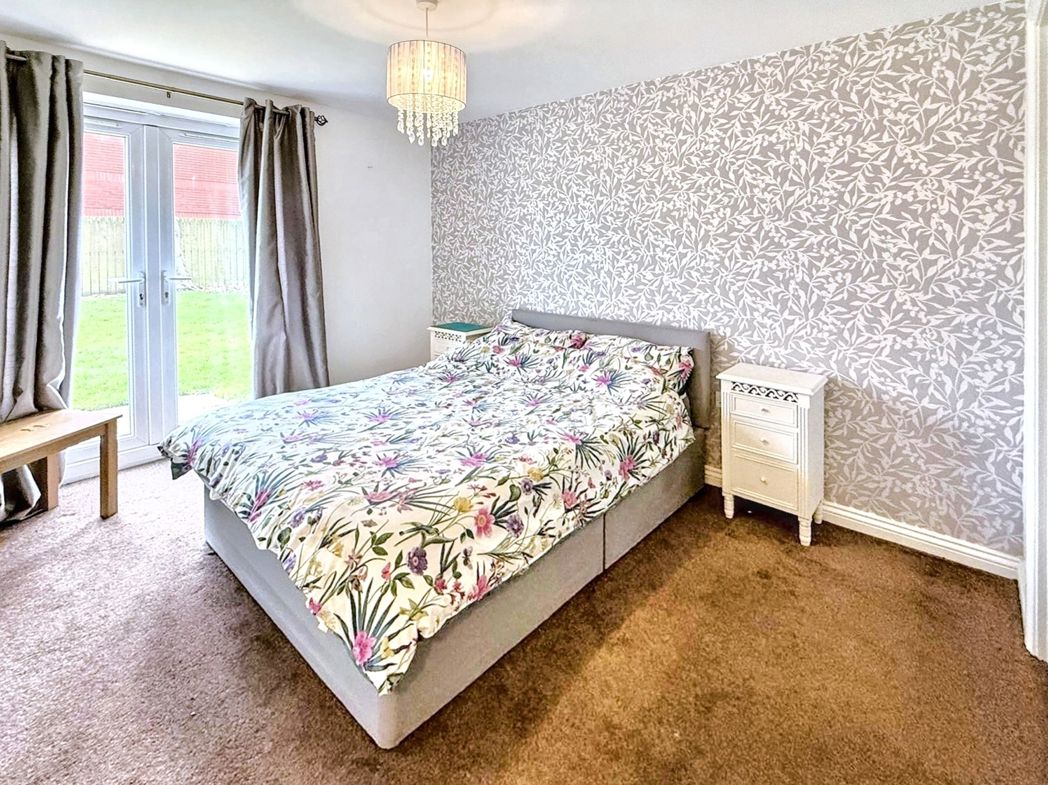 Property image 9 of 12