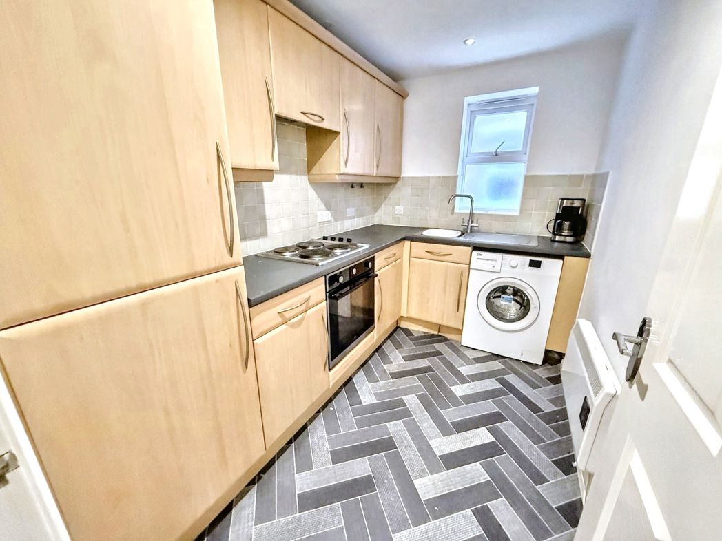 Property image 7 of 12