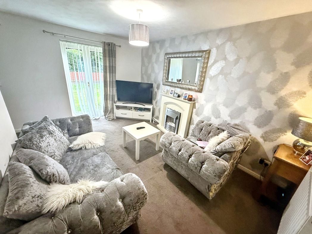 Property image 2 of 8