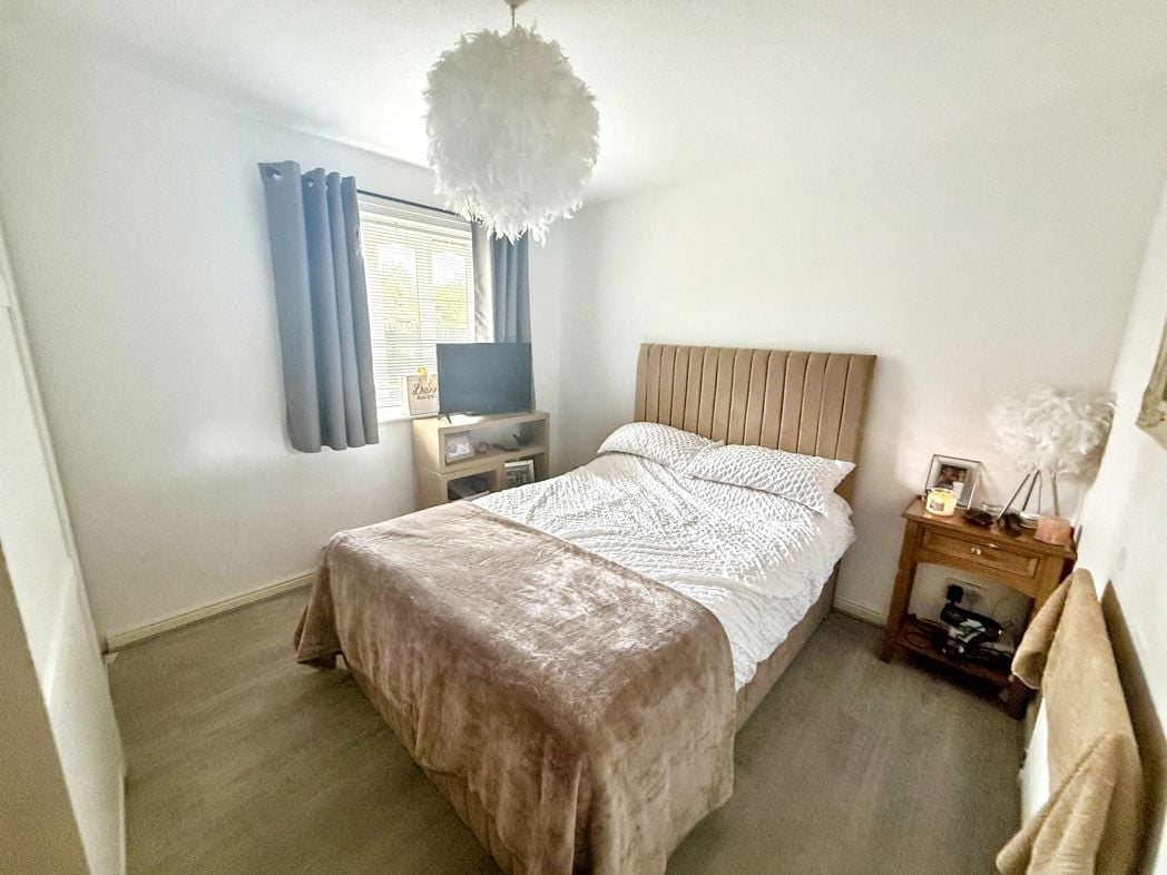 Property image 6 of 8