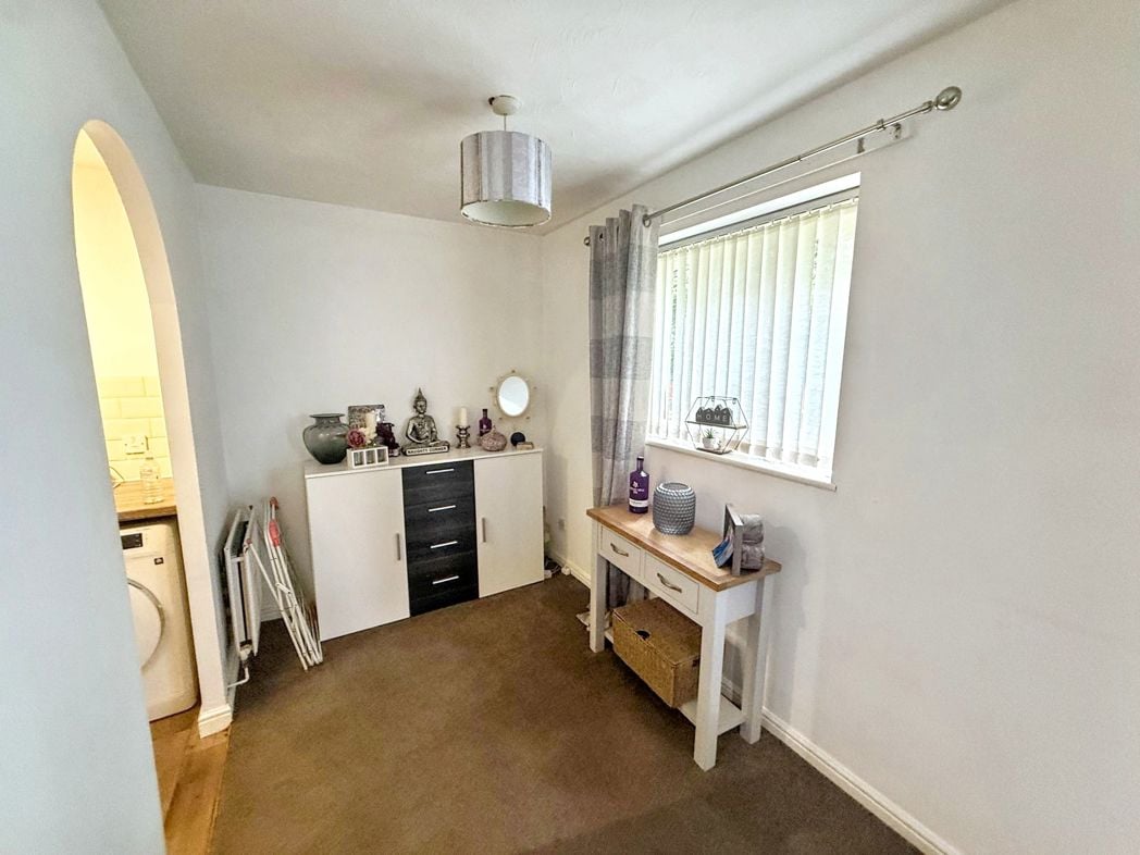 Property image 4 of 8