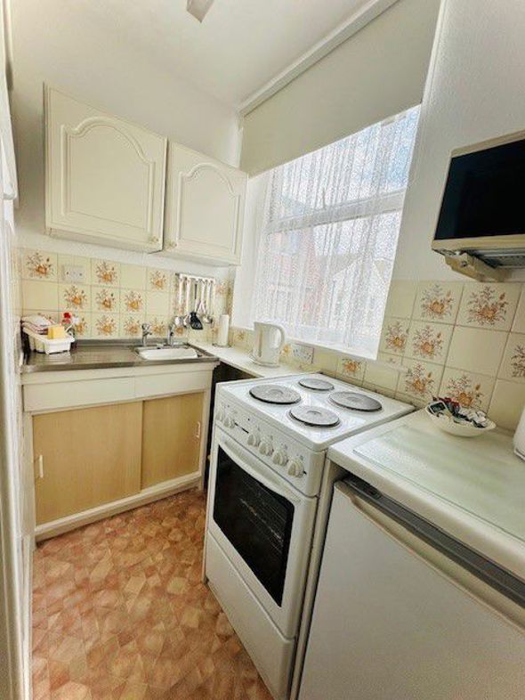 Property image 3 of 48