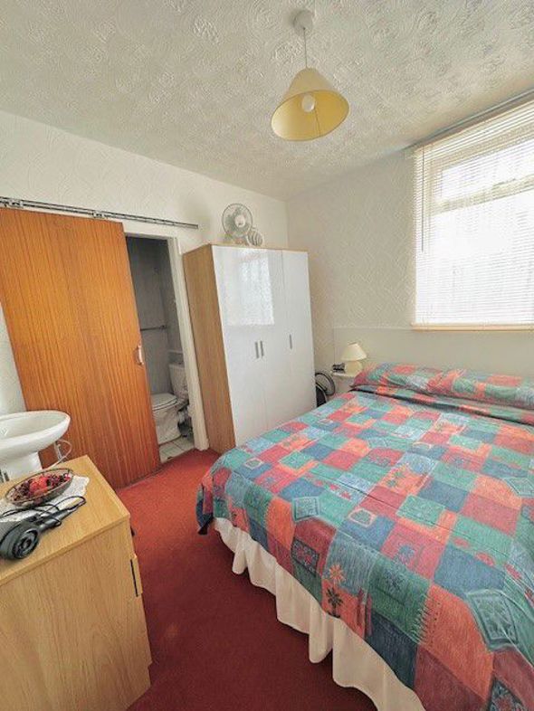 Property image 36 of 48