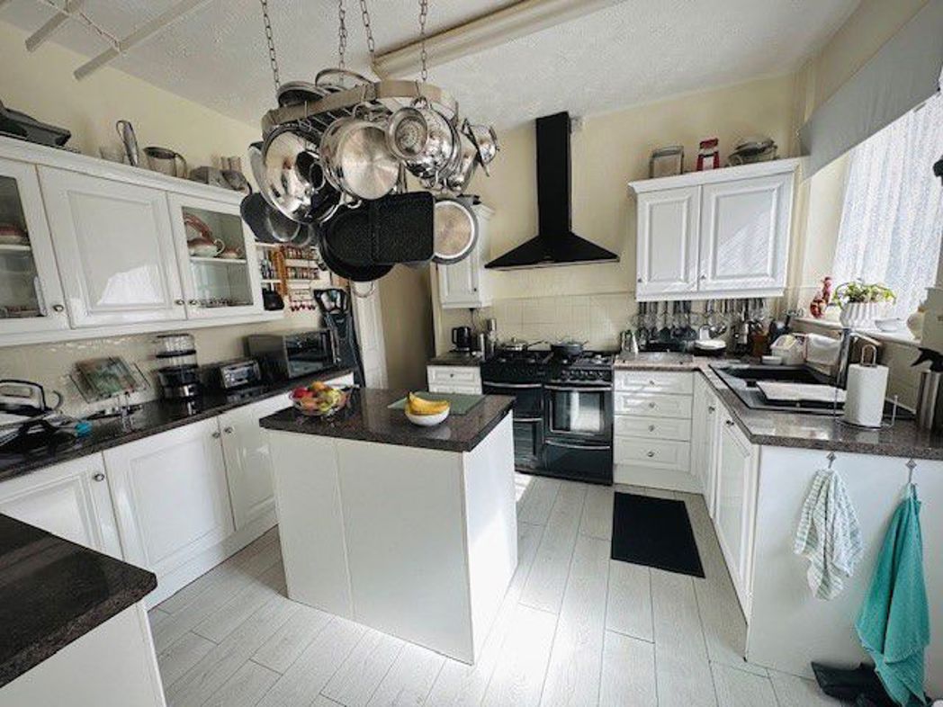 Property image 38 of 48