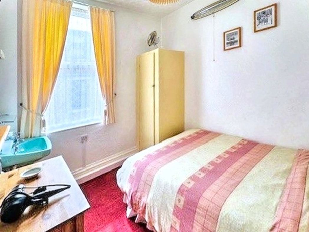 Property image 11 of 48