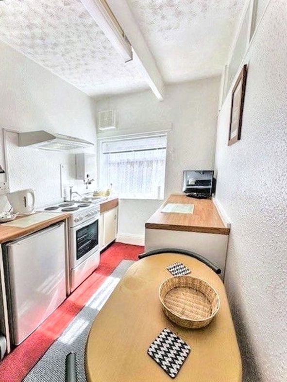 Property image 14 of 48