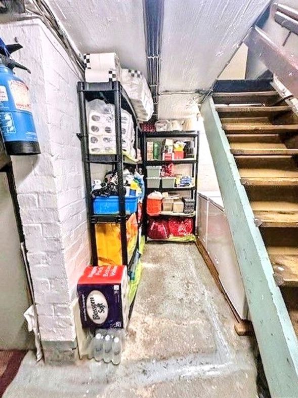 Property image 32 of 48