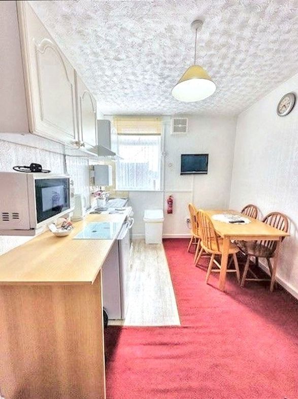 Property image 33 of 48