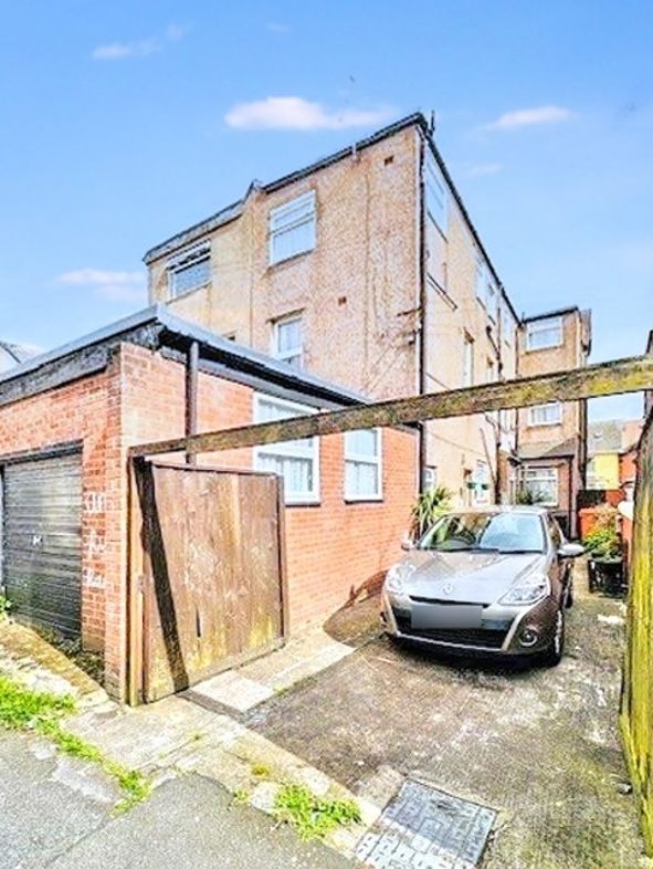 Property image 44 of 48