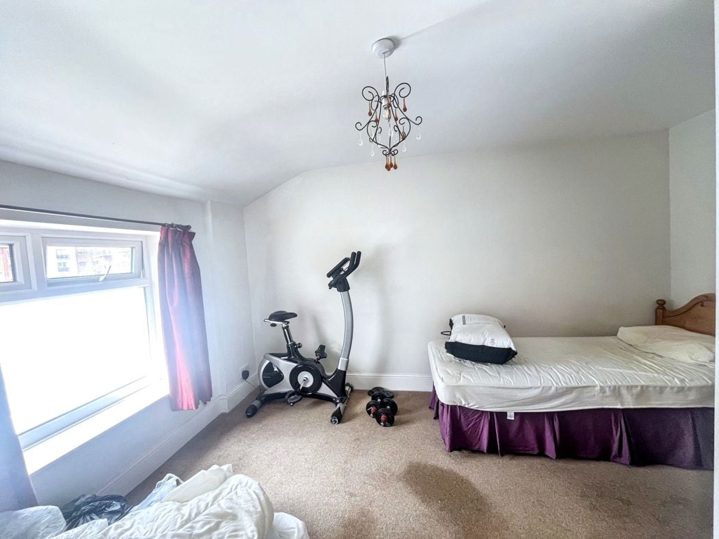 Property image 8 of 10
