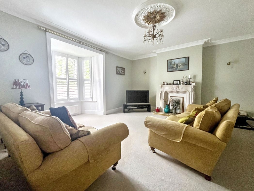 Property image 2 of 15