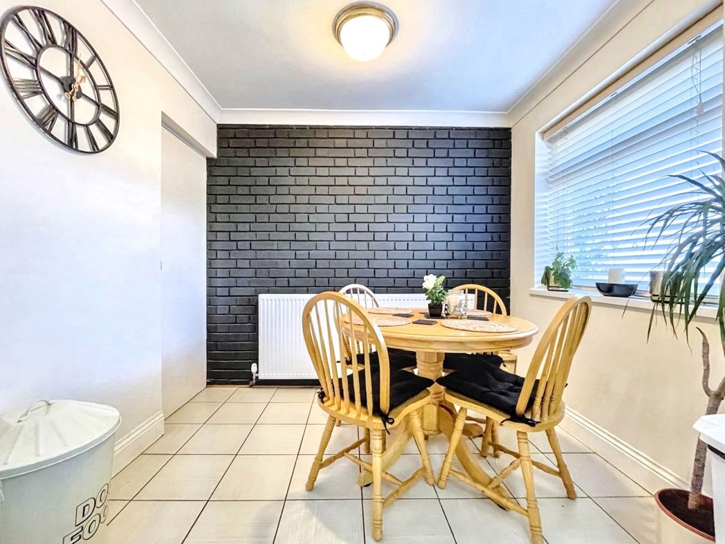 Property image 7 of 25
