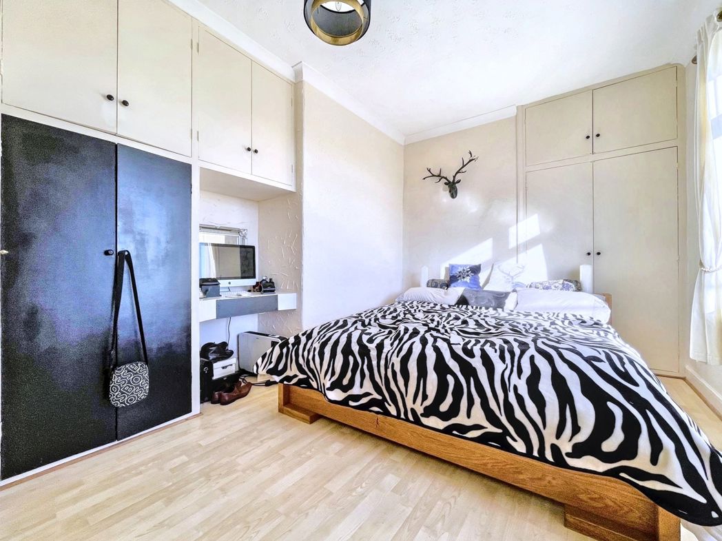 Property image 11 of 25
