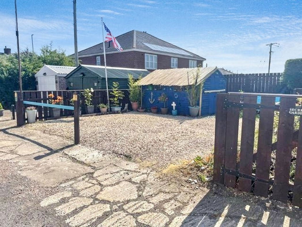 Property image 18 of 25