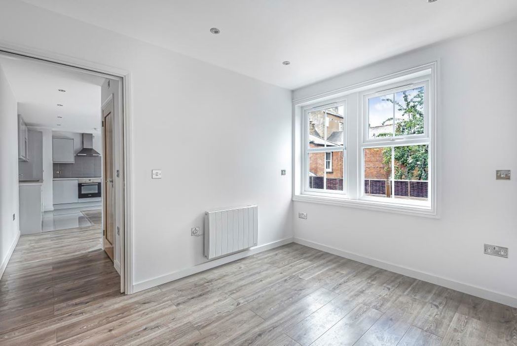 Property image 4 of 9