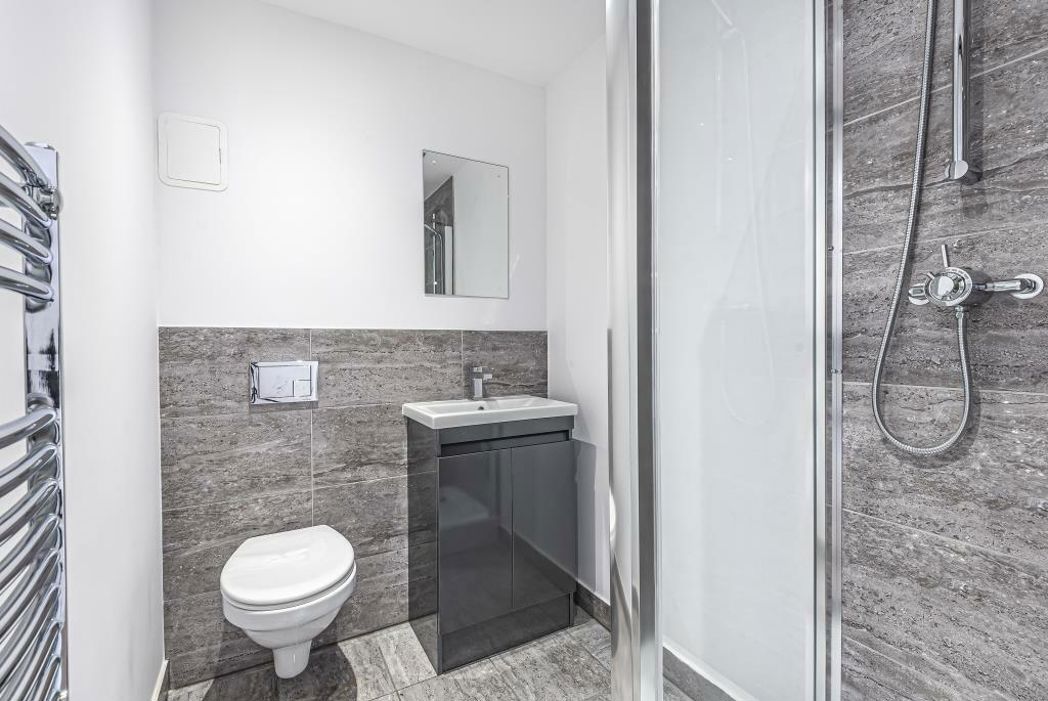Property image 3 of 9