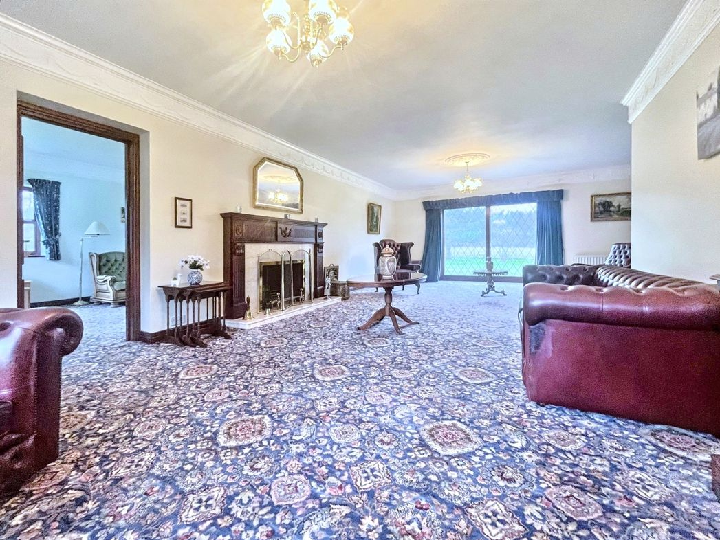 Property image 4 of 43