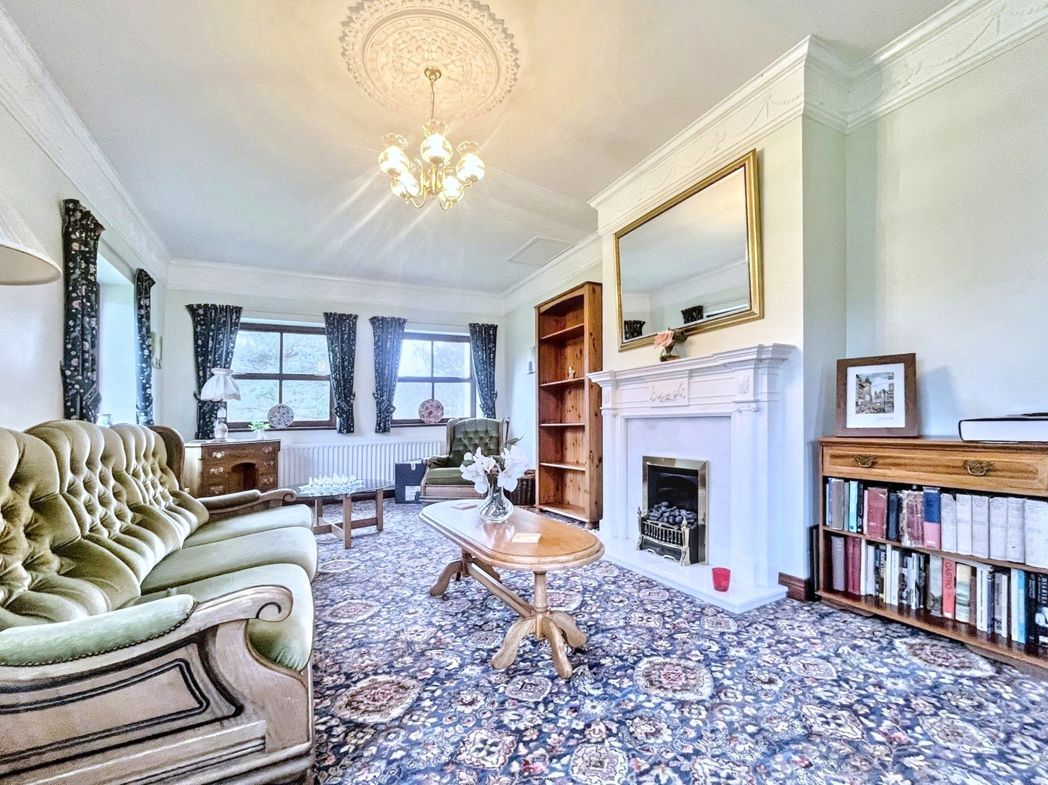 Property image 6 of 43