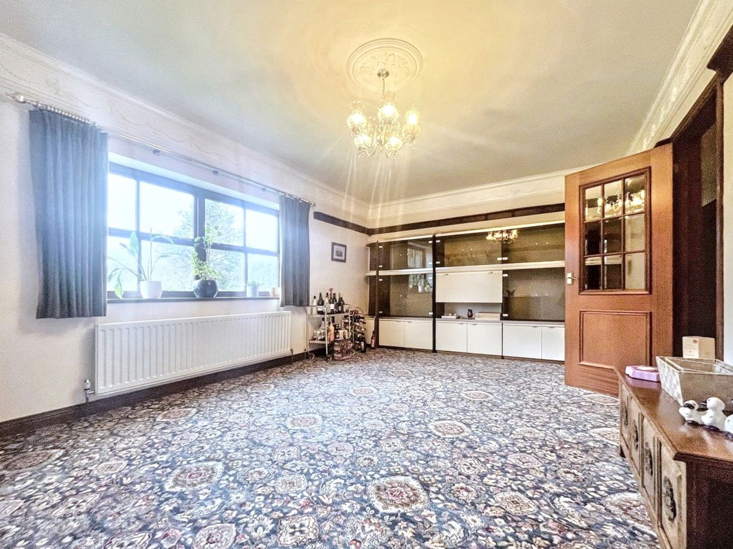 Property image 10 of 43