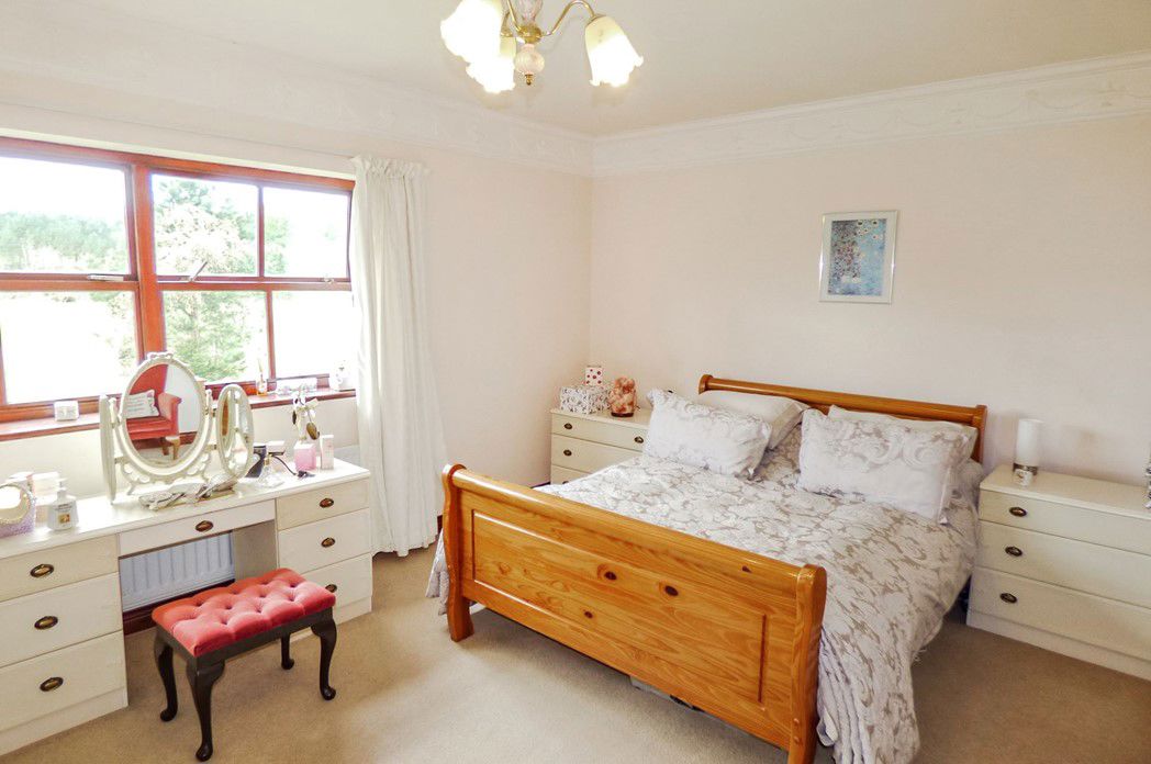 Property image 24 of 43