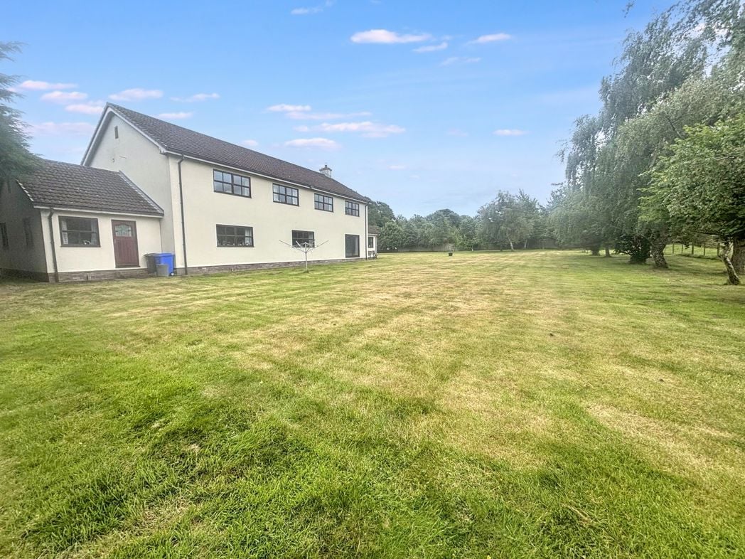 Property image 30 of 43
