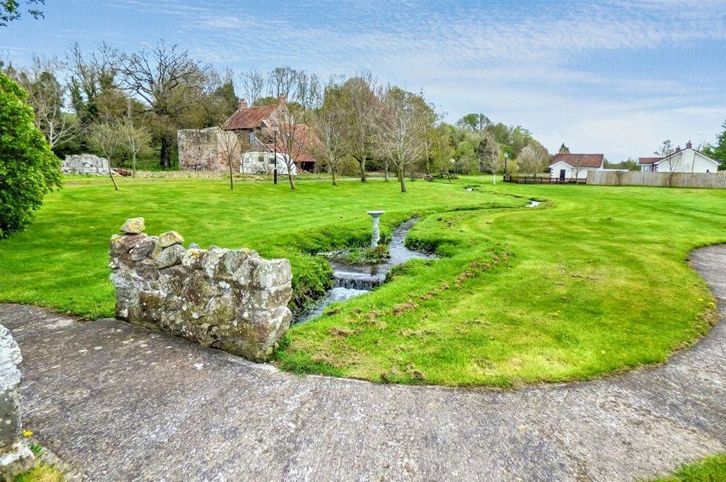Property image 37 of 43