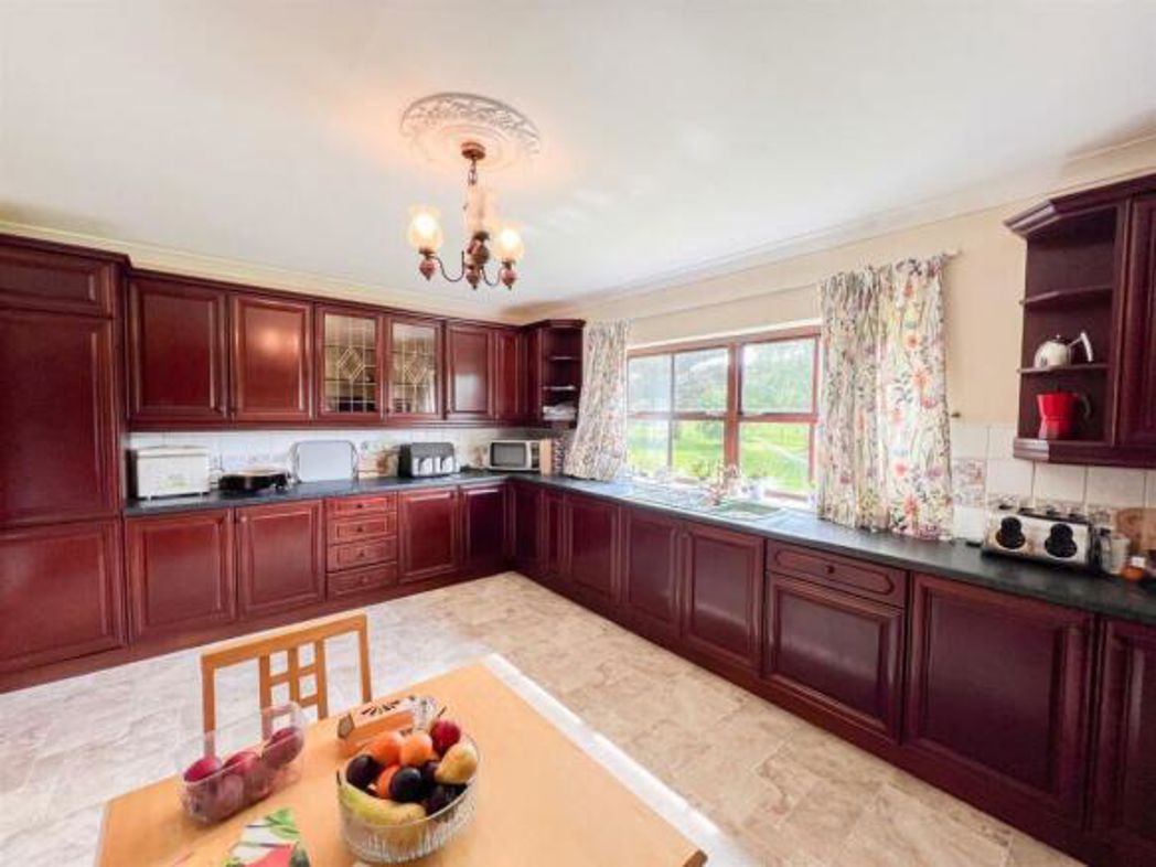 Property image 14 of 43