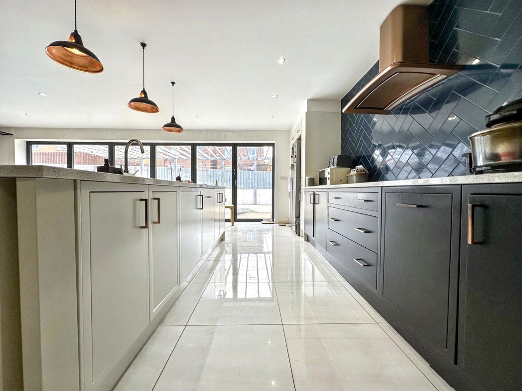 Property image 6 of 22