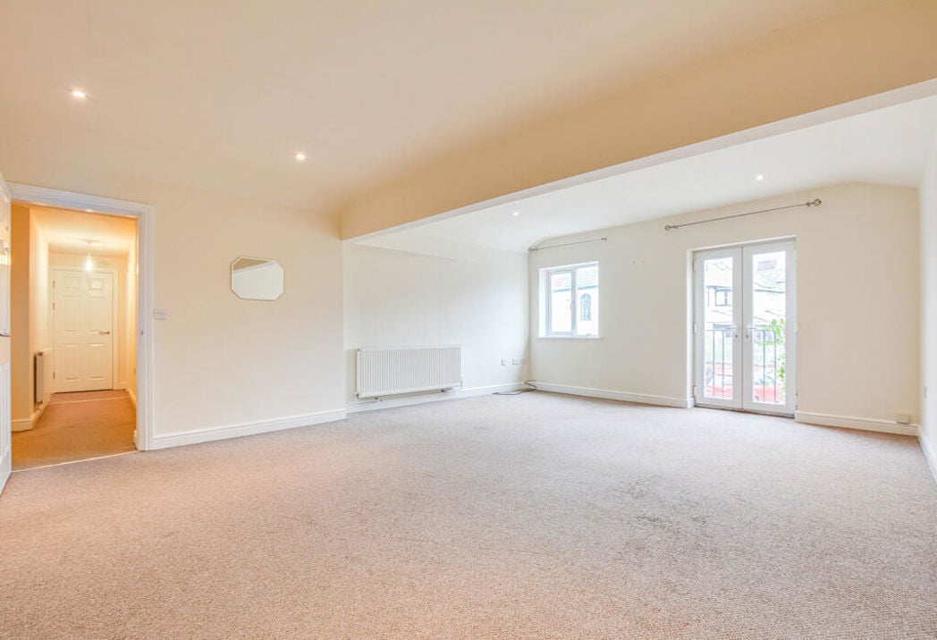 Property image 4 of 16