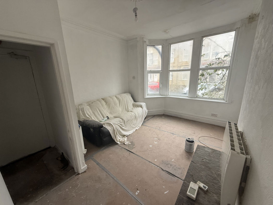 Property image 2 of 10