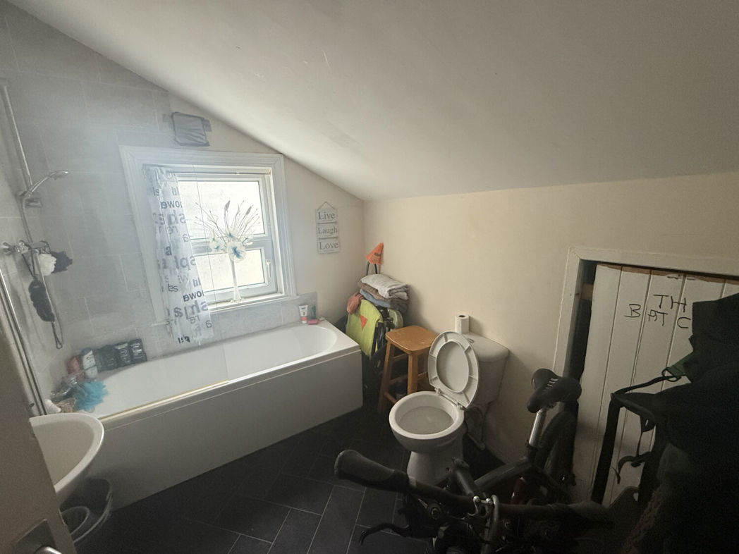 Property image 10 of 10