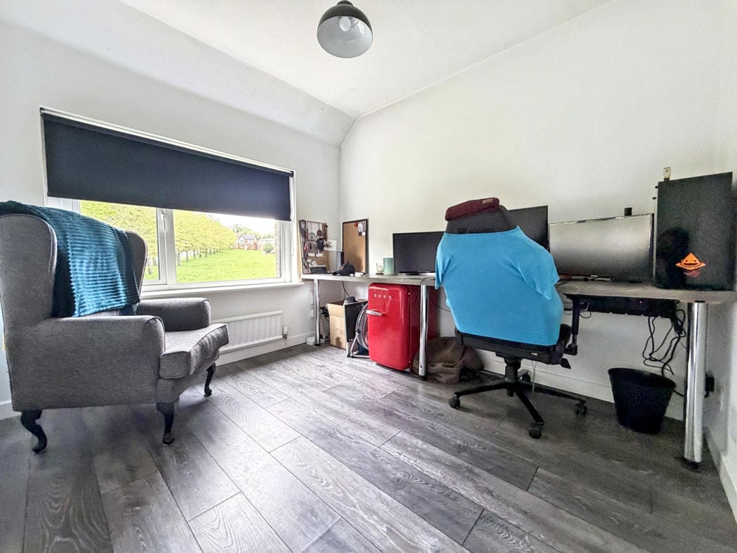 Property image 12 of 15