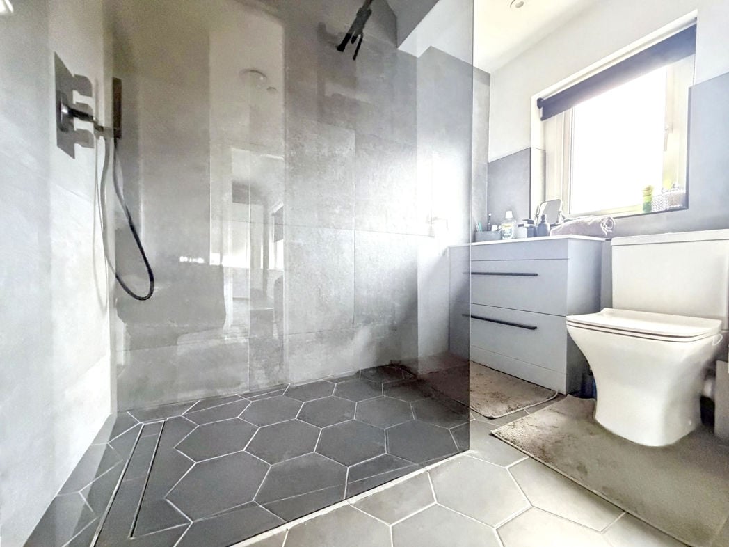 Property image 13 of 15