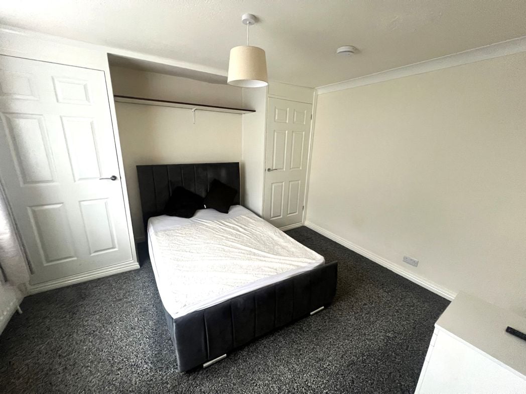 Property image 3 of 7