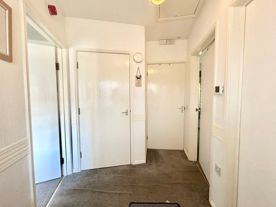 Property image 6 of 25