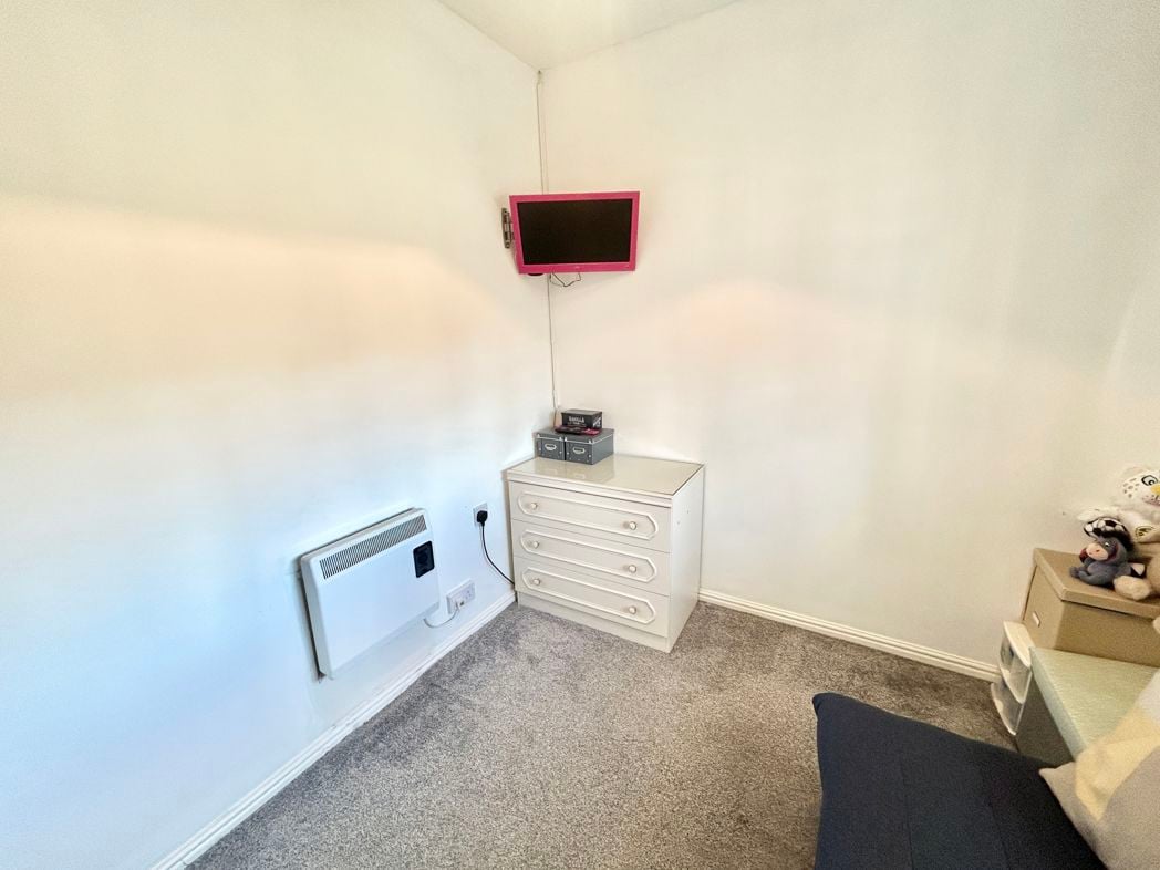 Property image 21 of 25