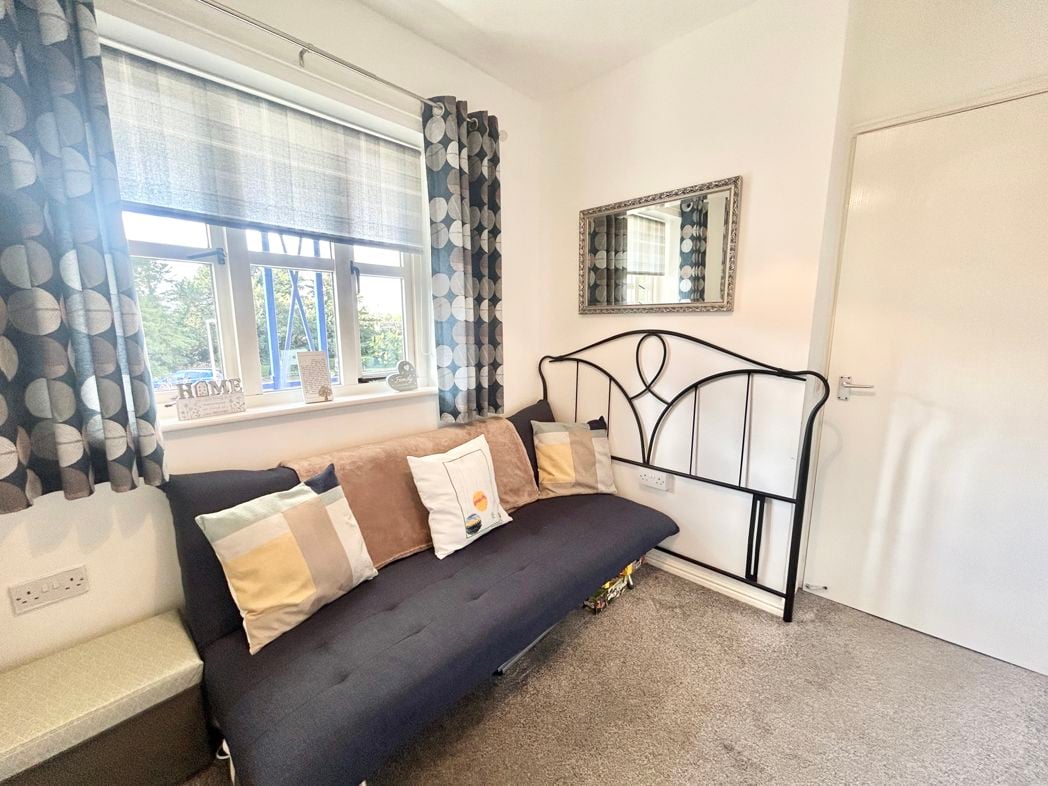 Property image 19 of 25