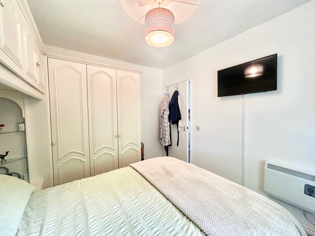 Property image 16 of 25