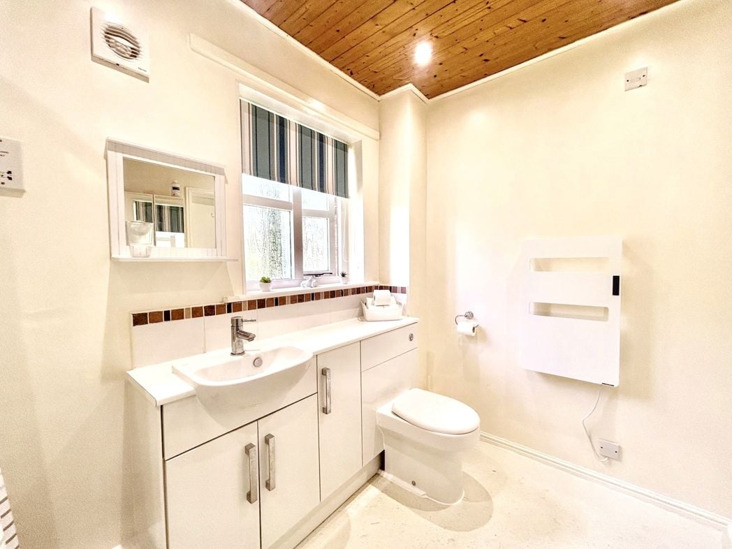 Property image 23 of 25