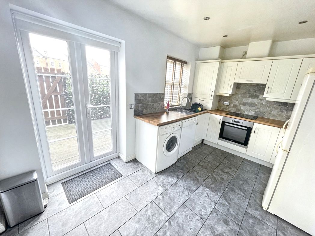 Property image 5 of 9