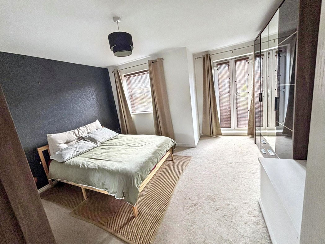 Property image 7 of 8