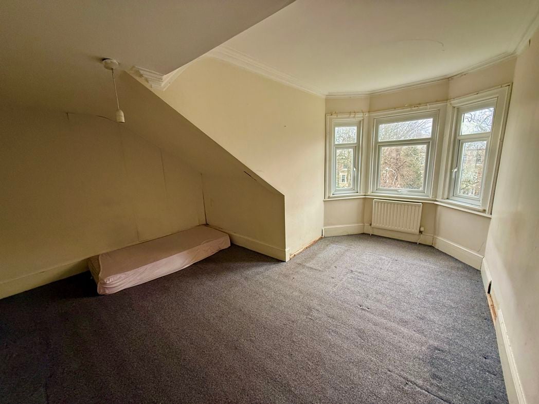 Property image 8 of 15