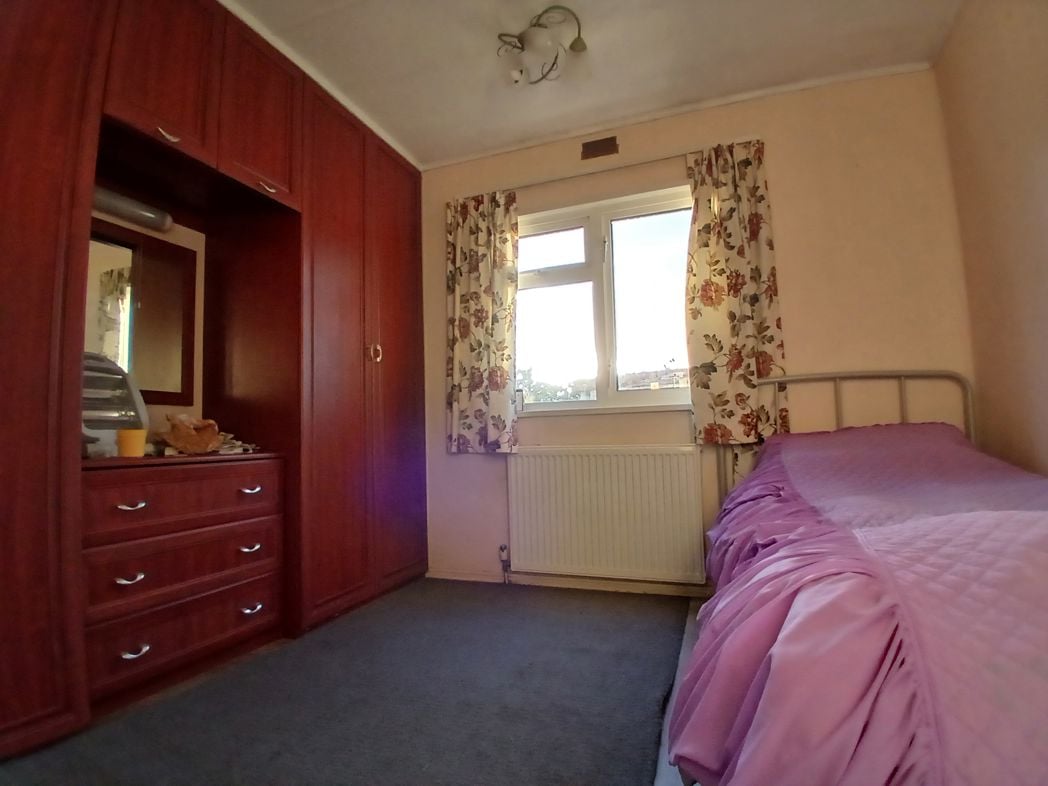 Property image 4 of 9