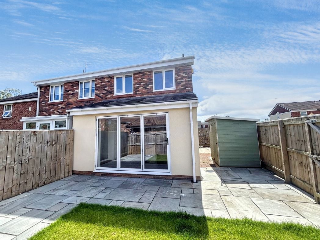 Property image 11 of 12