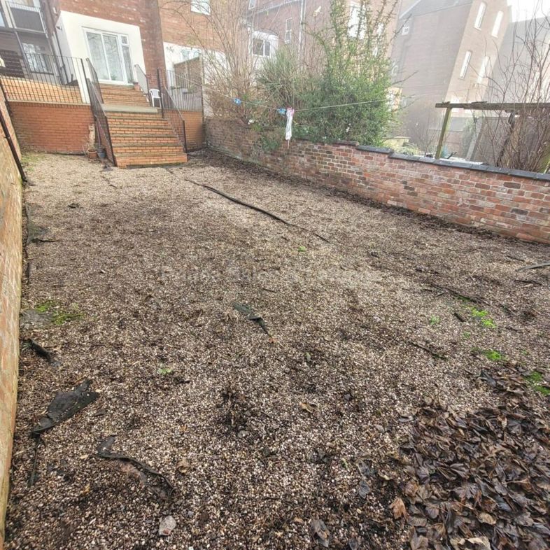 Property image 2 of 7