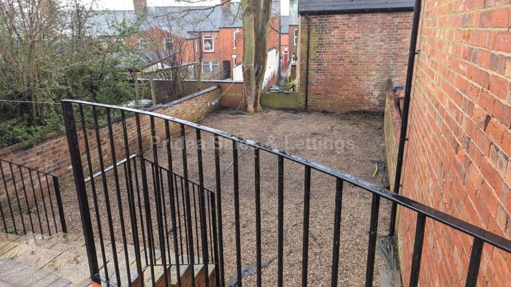 Property image 4 of 7