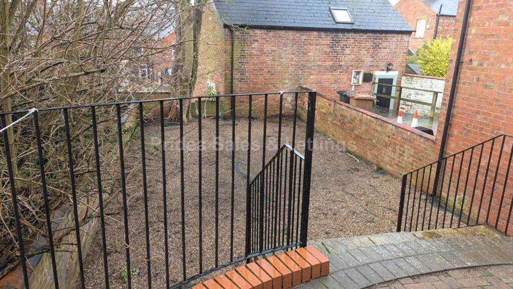 Property image 6 of 7