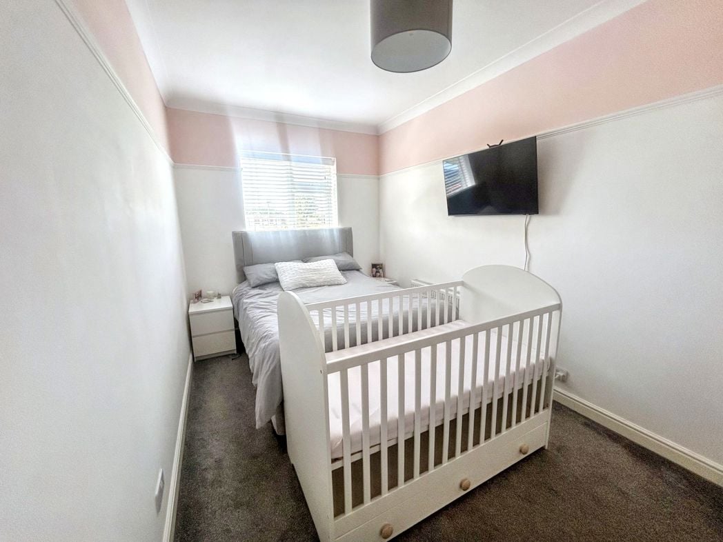 Property image 16 of 21