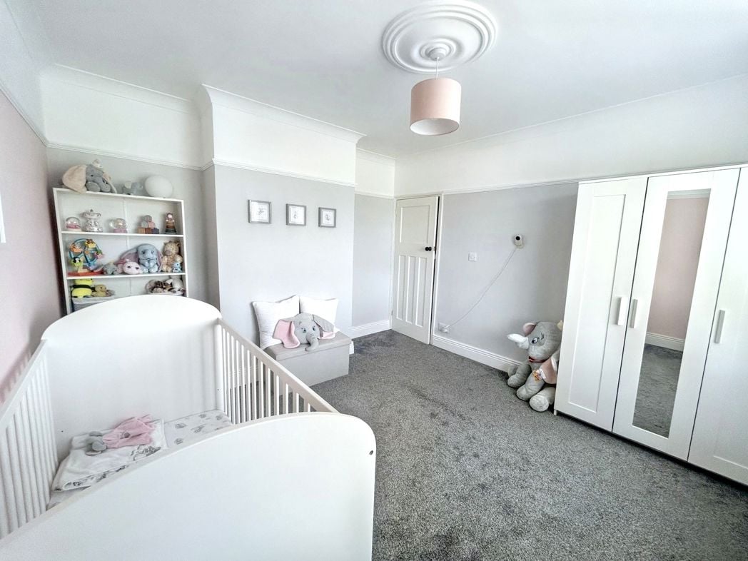 Property image 9 of 21