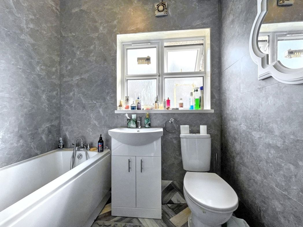 Property image 6 of 10